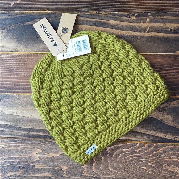 Burton Womens Tan Hand Knit Beanie Winter Snow NWT - Picture 2 of 6